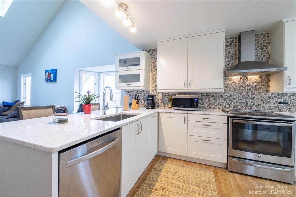 424 Little Lake Drive - Photo 1
