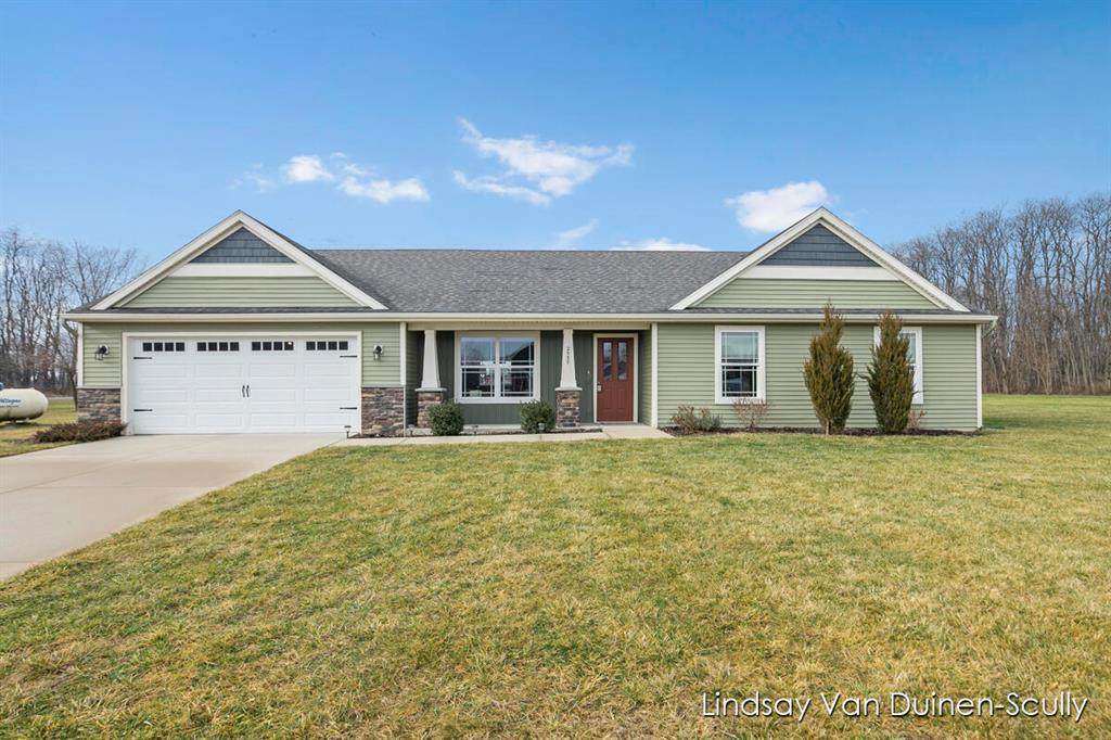 2537 Foxglove Drive - Photo 1