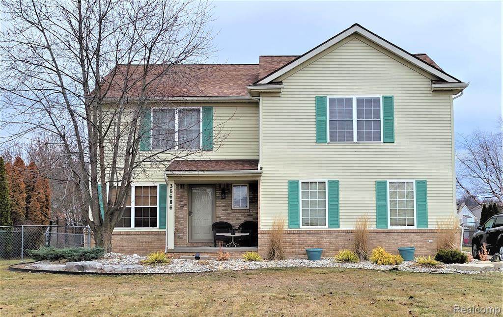 35686 Walden Court - Photo 1