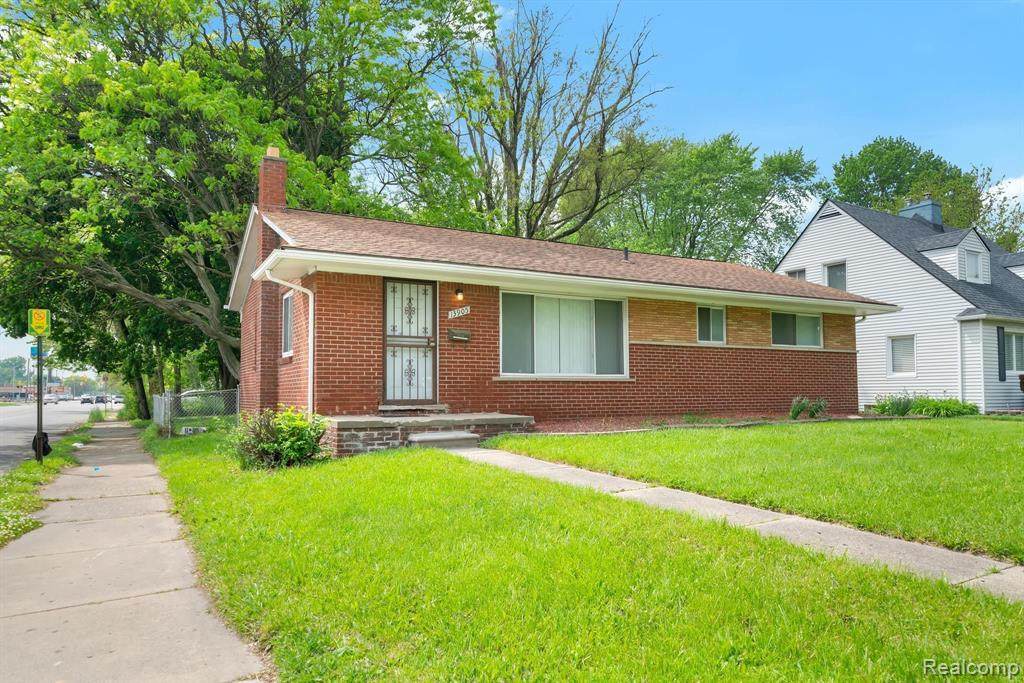 13905 Longacre Street - Photo 1