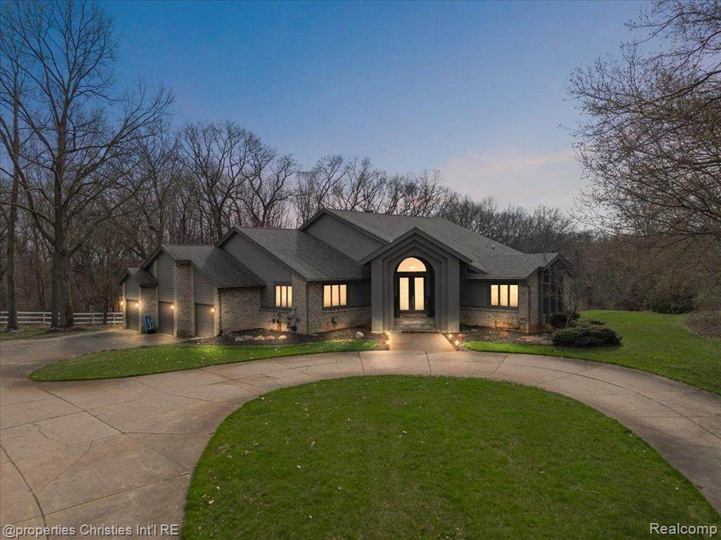 1194 Eagle Nest Ct - Photo 1