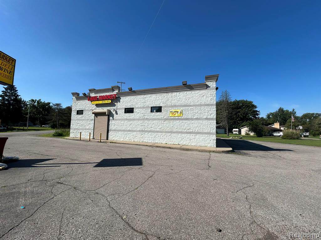 1372 Lake Road - Photo 1