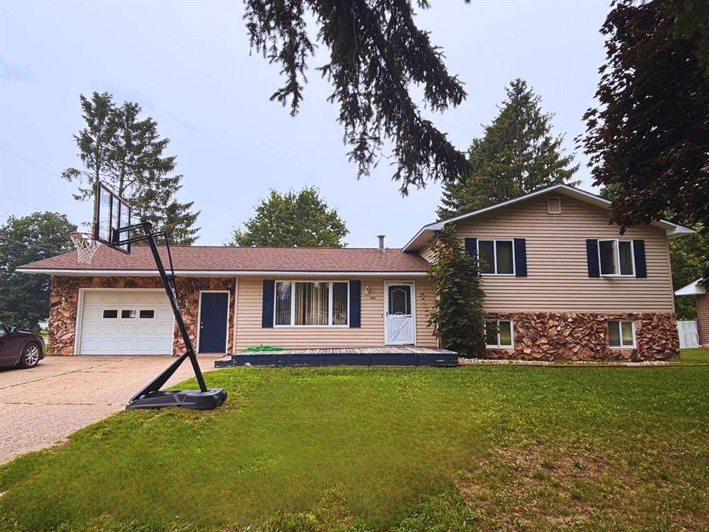 401 Sunnyside - Photo 1