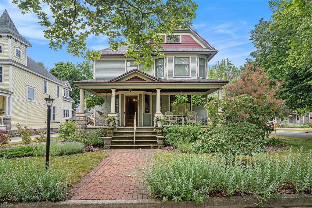 162 14th Street - Photo 1