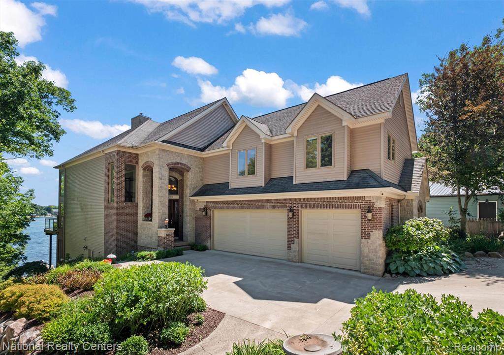 5619 Lakeview Boulevard - Photo 1