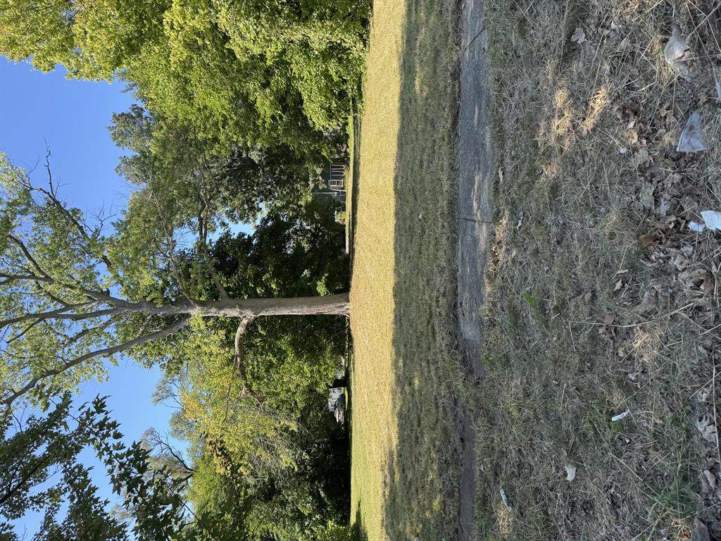 730 Superior Street - Photo 1