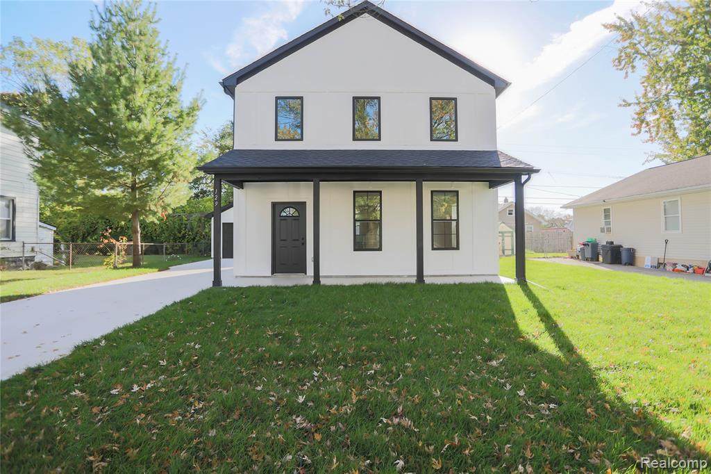 129 South Avenue - Photo 1