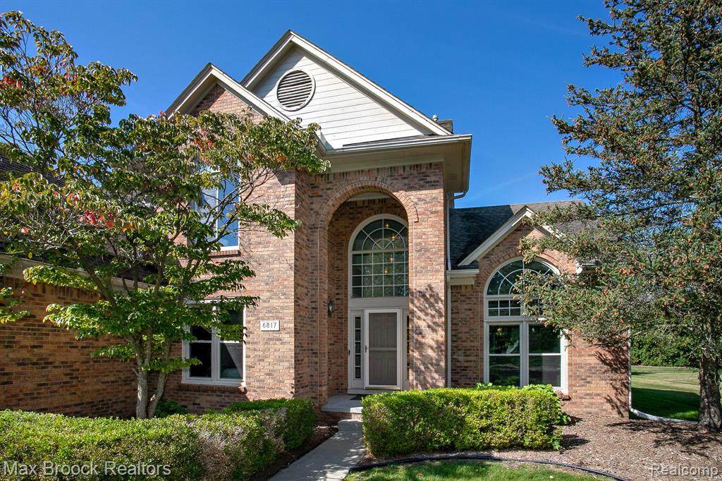 6817 Woodcrest Drive - Photo 1