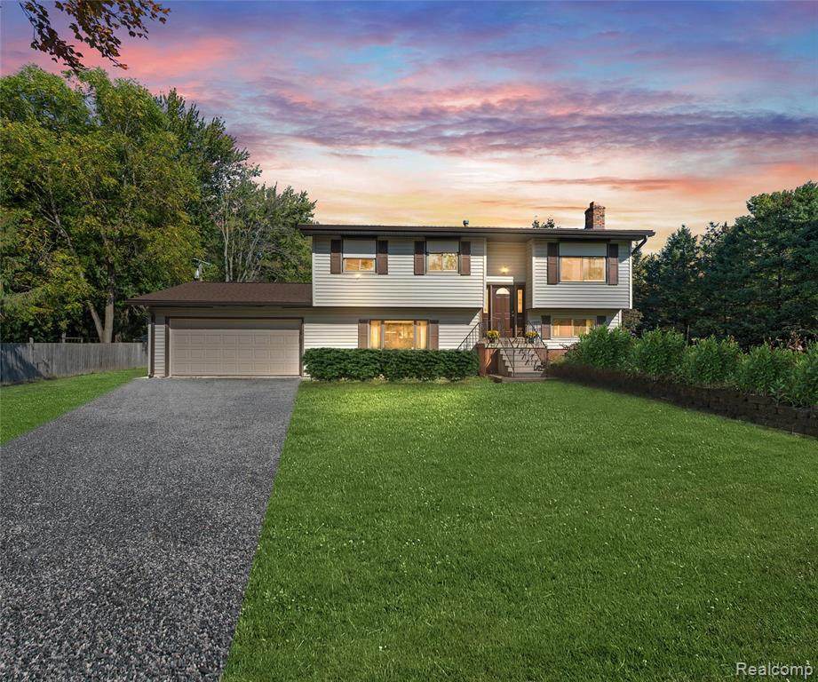 10401 Willow Road - Photo 1