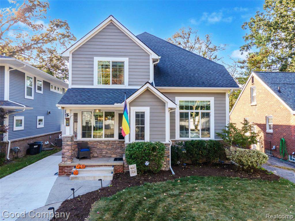 409 Vermont Avenue - Photo 1