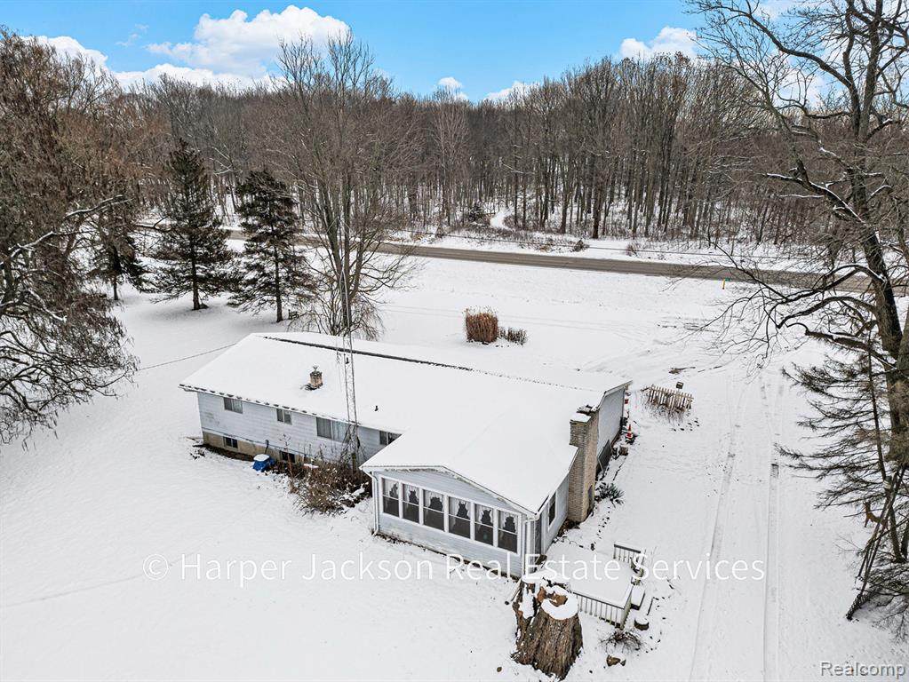 11637 Lansing Road - Photo 1