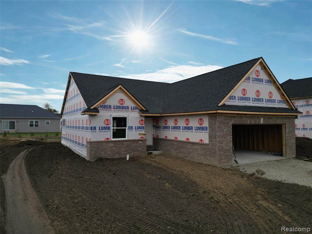 10206 Hunt Drive - Photo 1