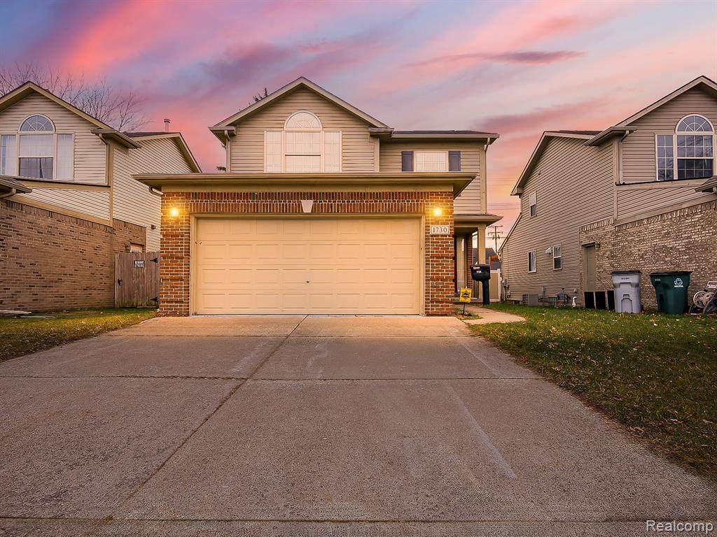 1730 Woodruff Avenue - Photo 1