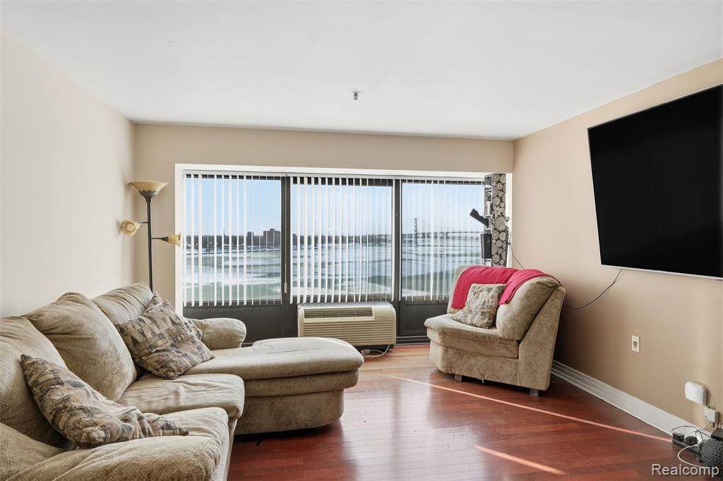 1001 Jefferson Avenue - Photo 1