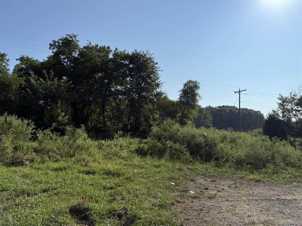 731 Sears Road - Photo 1