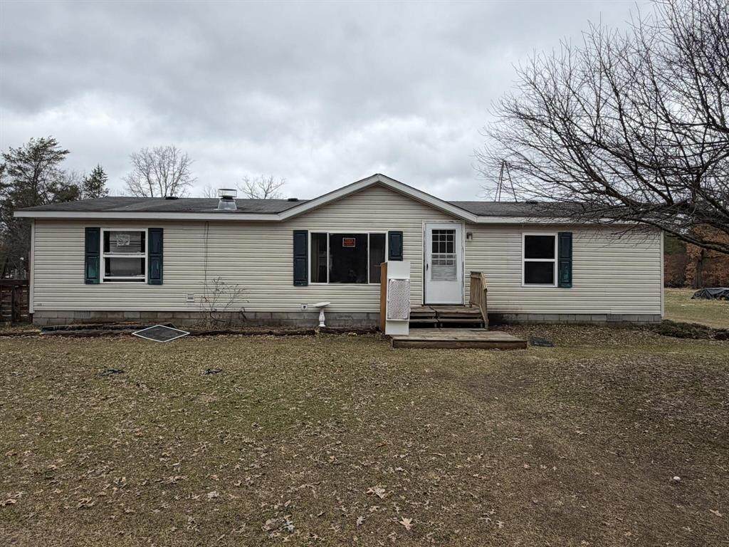 890 11 Mile Road - Photo 1