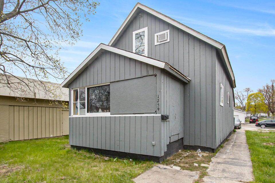 1259 Apple Avenue - Photo 1