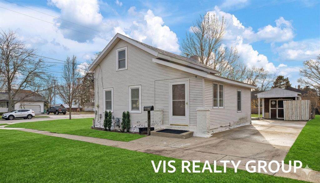 319 Visser Street - Photo 1