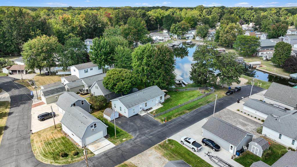 450 Sycamore Drive - Photo 1