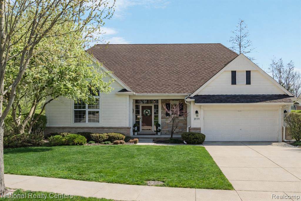 8521 Brewster - Photo 1