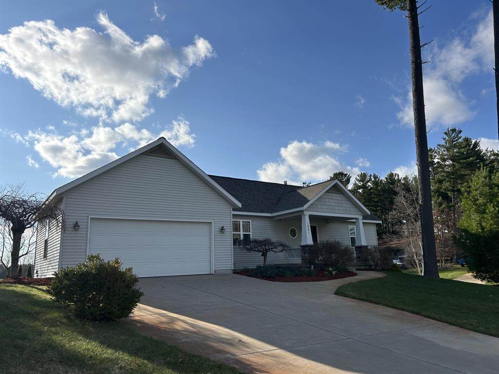 1921 Pineridge Drive - Photo 1