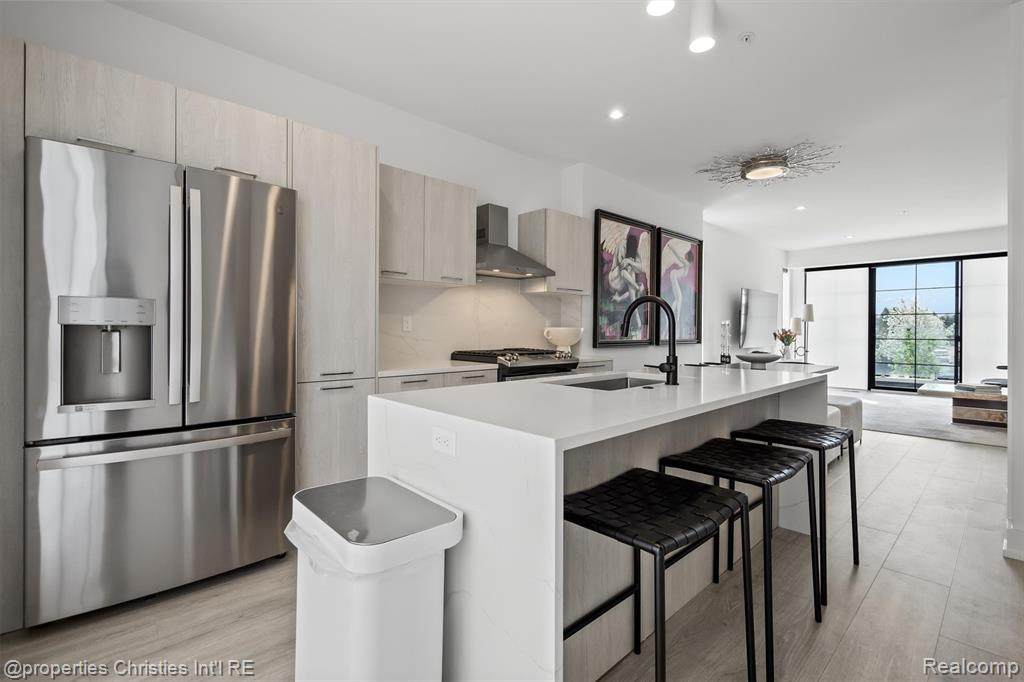 533 Harrison Avenue - Photo 1