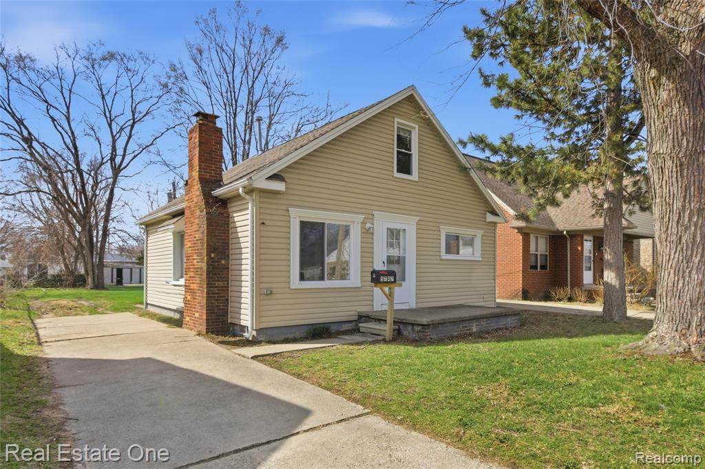 5747 Kingsbury Street - Photo 1