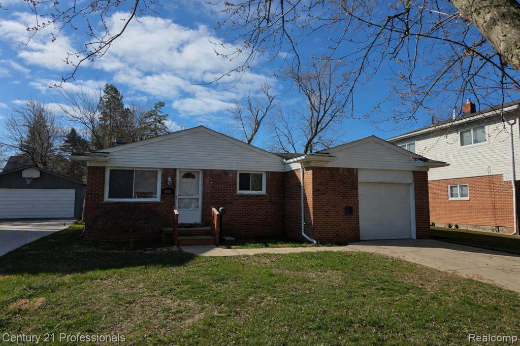 406 Woodlawn Avenue - Photo 1