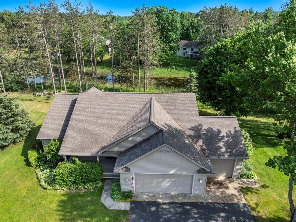 1546 Nightingale Lane - Photo 1