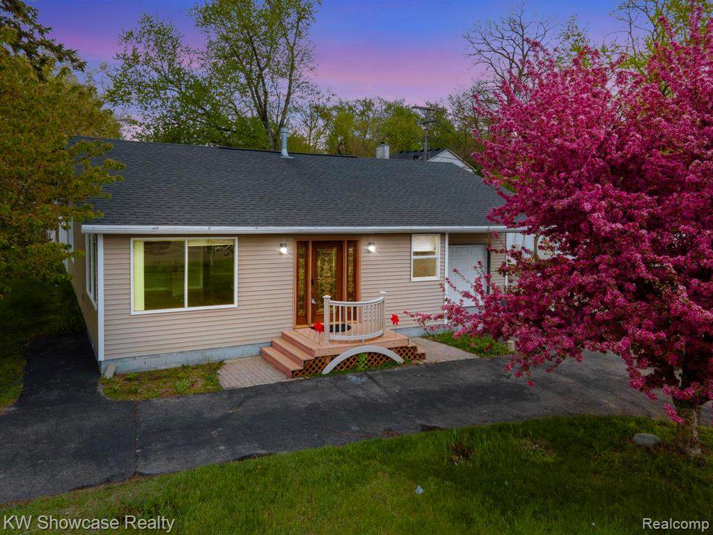 7969 Richardson Road - Photo 1
