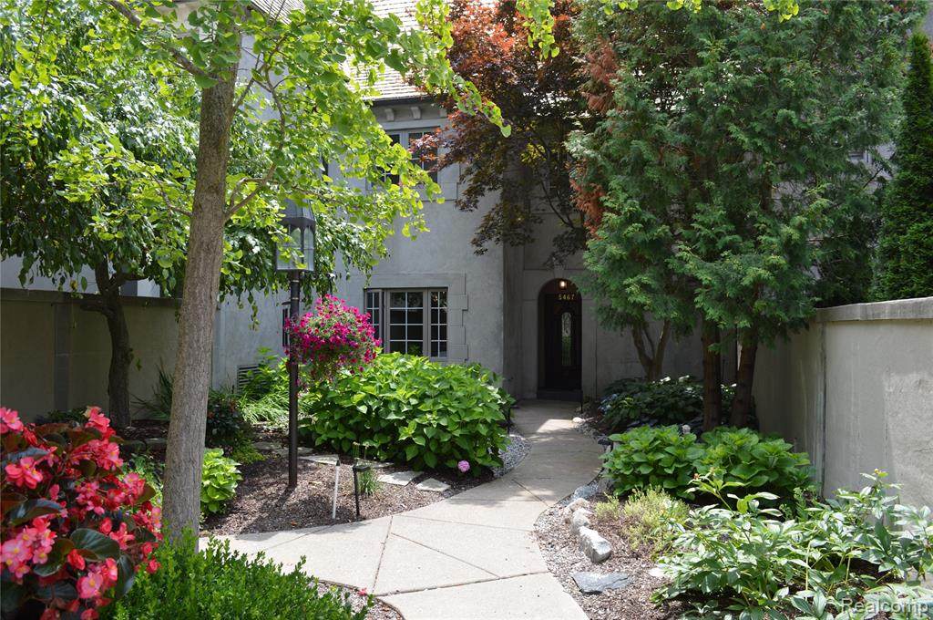5467 Bristol Parke Drive - Photo 1
