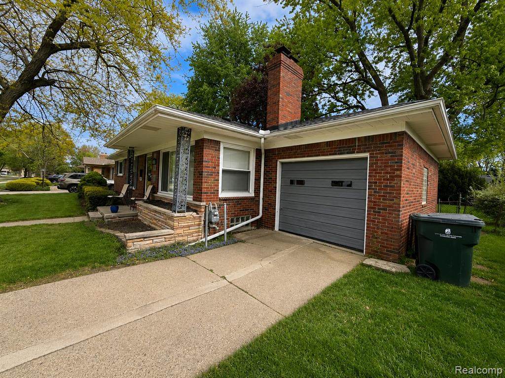 https://bt-photos.global.ssl.fastly.net/michigan/orig_boomver_3_654276610-2.jpg