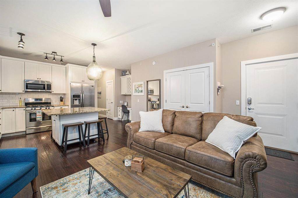 115 Eighth Street - Photo 1