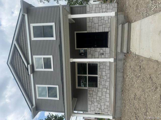 27305 Groveland Street - Photo 1