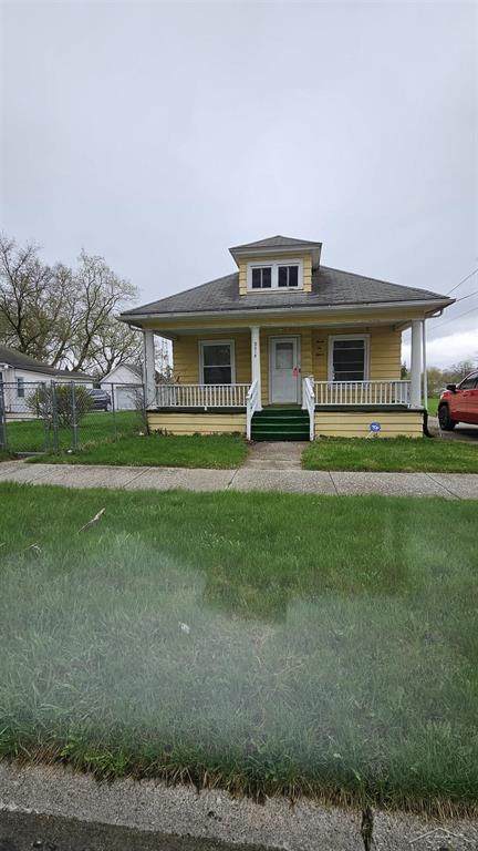 2215 Lincoln Avenue - Photo 1