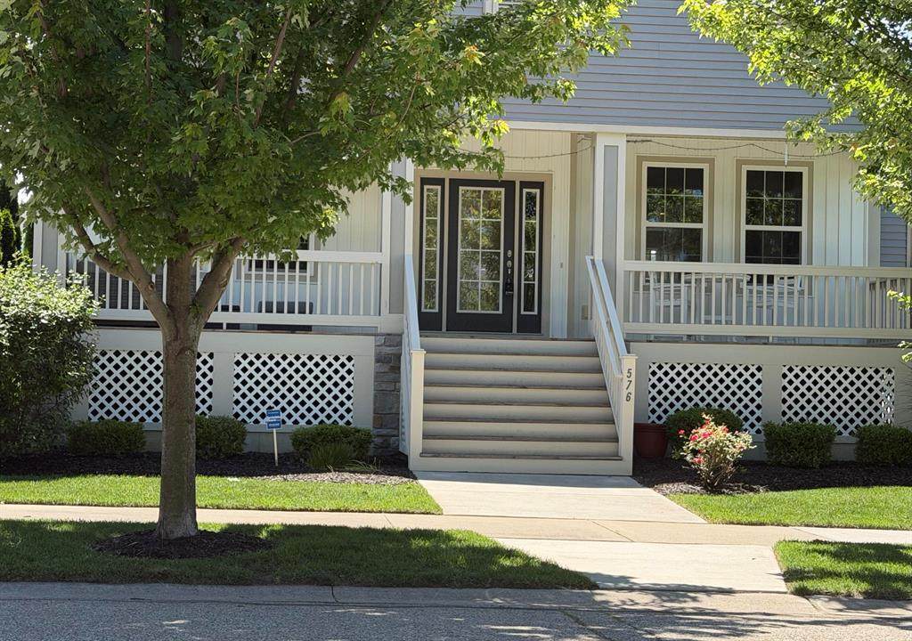 576 Brownstone Street - Photo 1