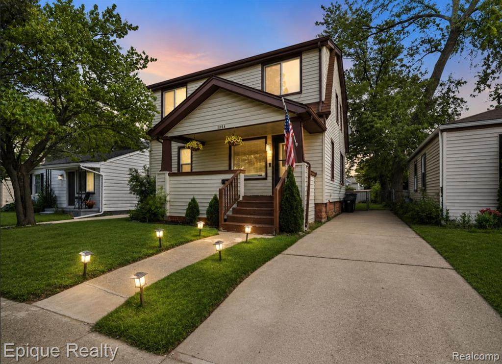 1904 Farrow Street - Photo 1