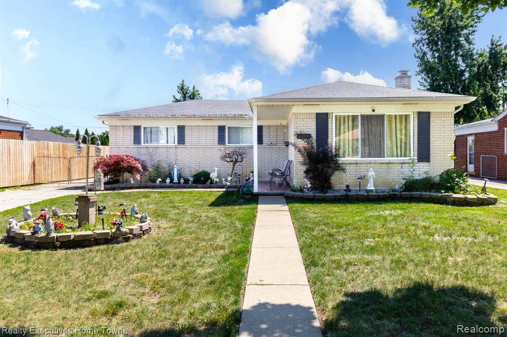 32566 Revere Drive - Photo 1