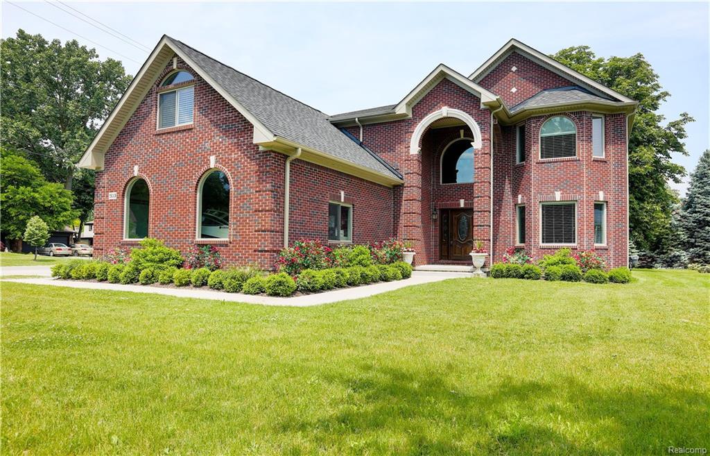 1523 Rockfield Drive - Photo 1