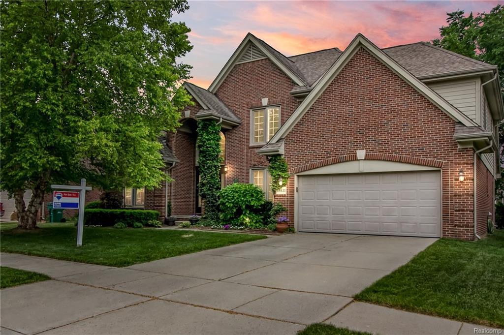 46431 Riverwoods Drive - Photo 1