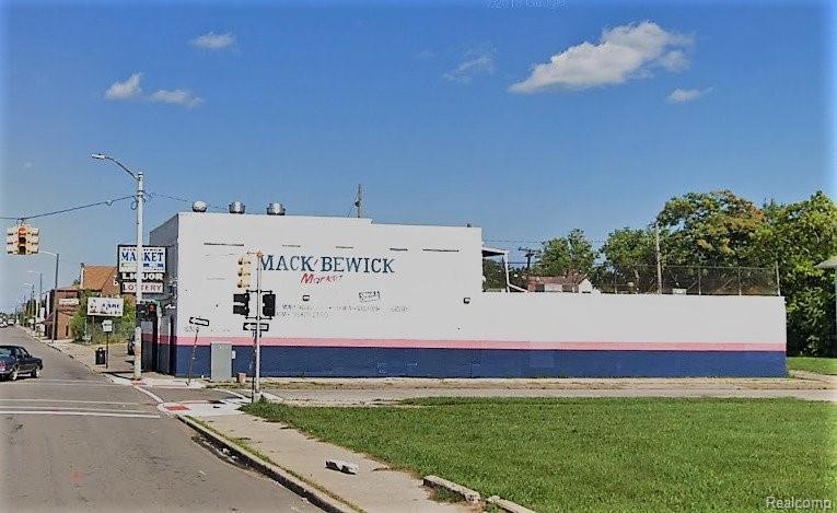 10300 Mack Avenue - Photo 1