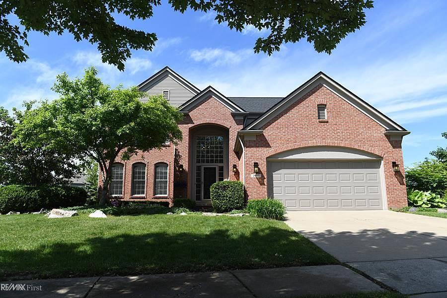 1693 Snowy Owl Court - Photo 1