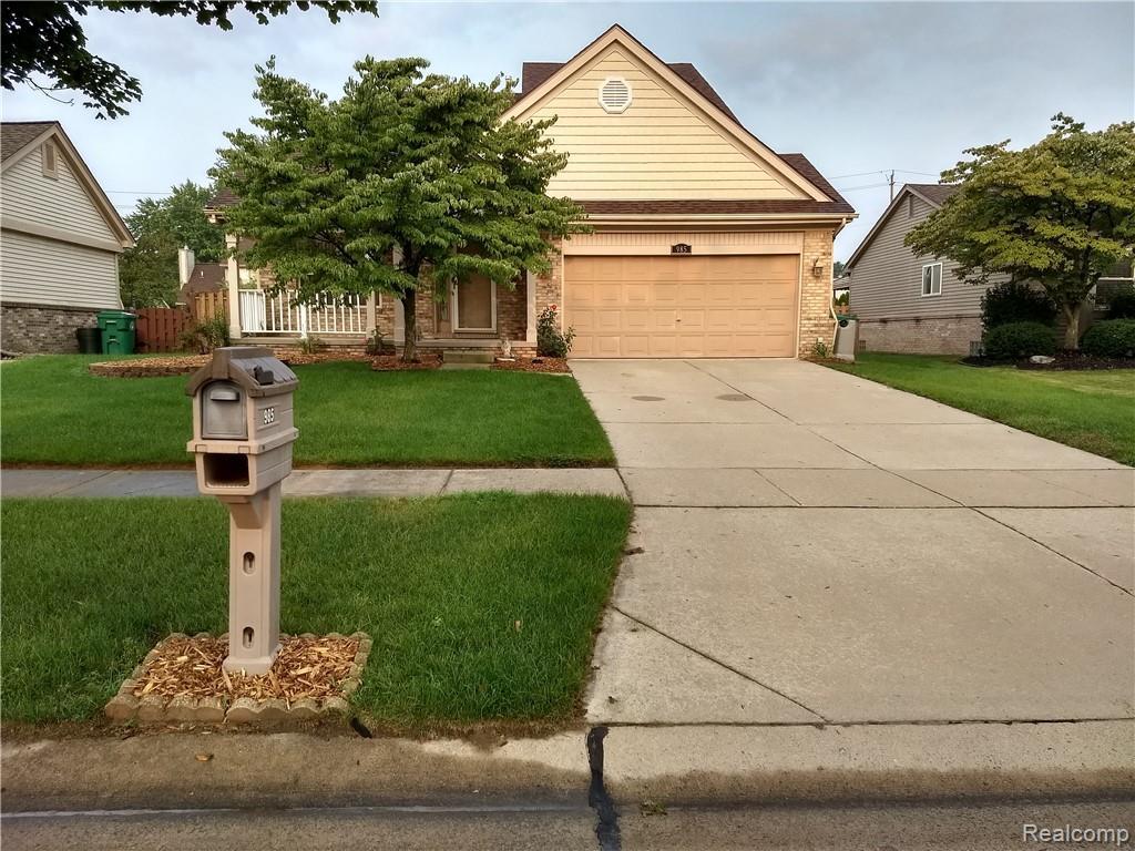 985 Rose Avenue - Photo 1