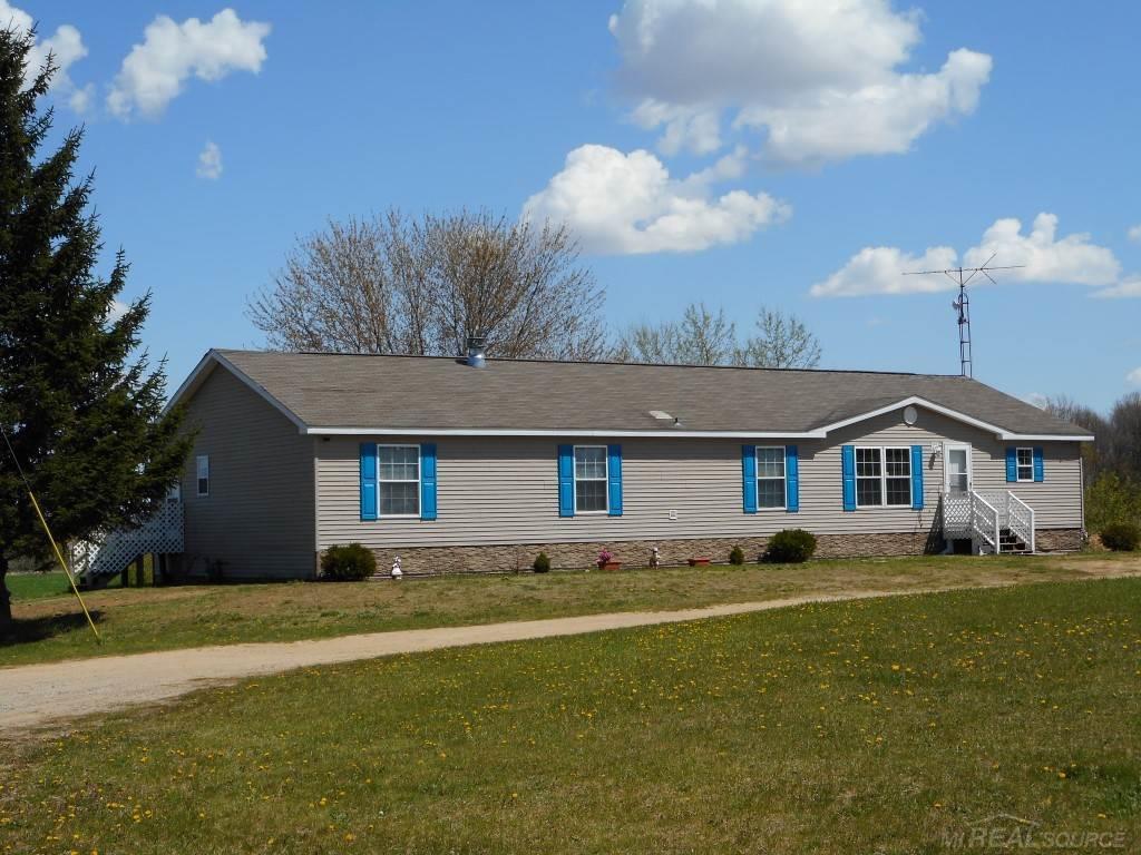1796 Van Dyke - Photo 1