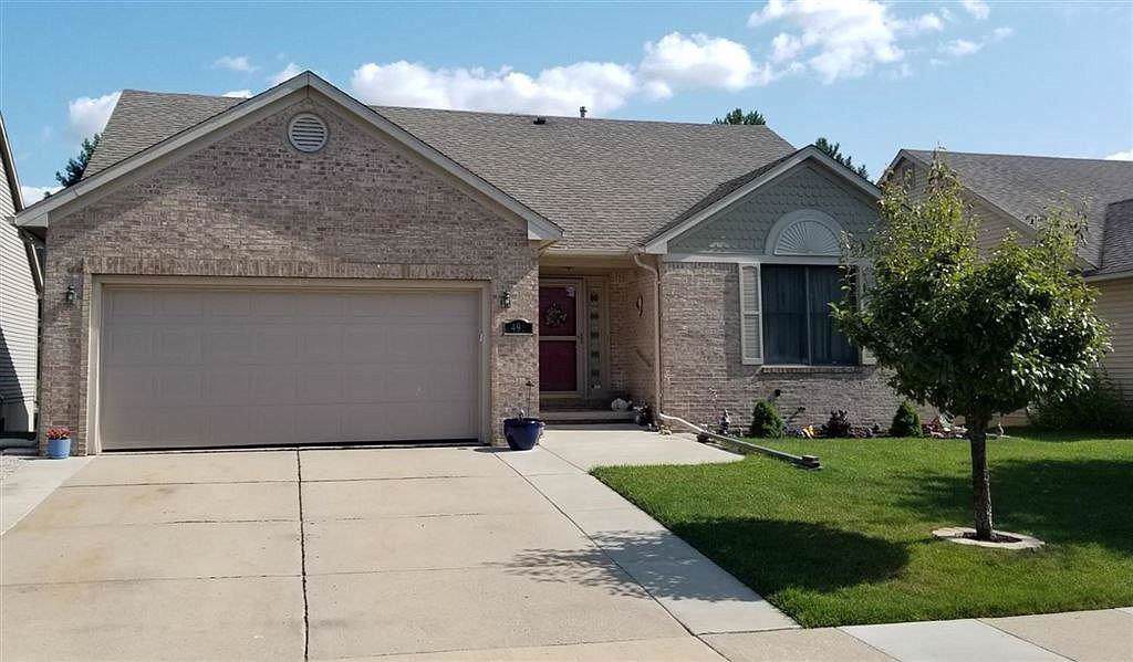 496 Colin Circle - Photo 1
