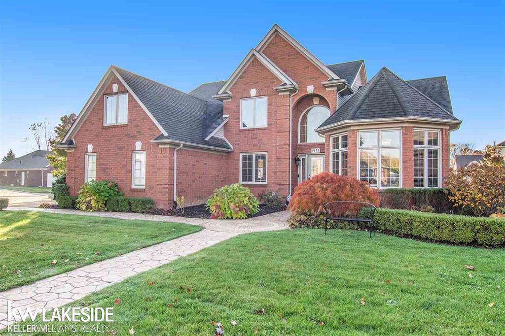 8670 Lillian Dr - Photo 1