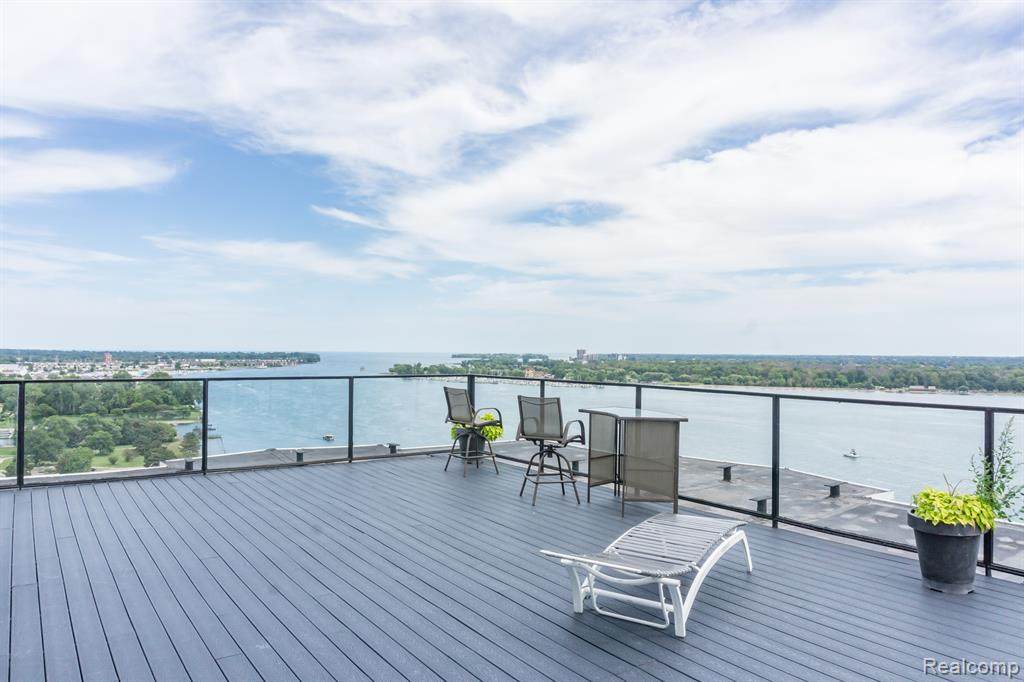 8200 Jefferson Avenue - Photo 1