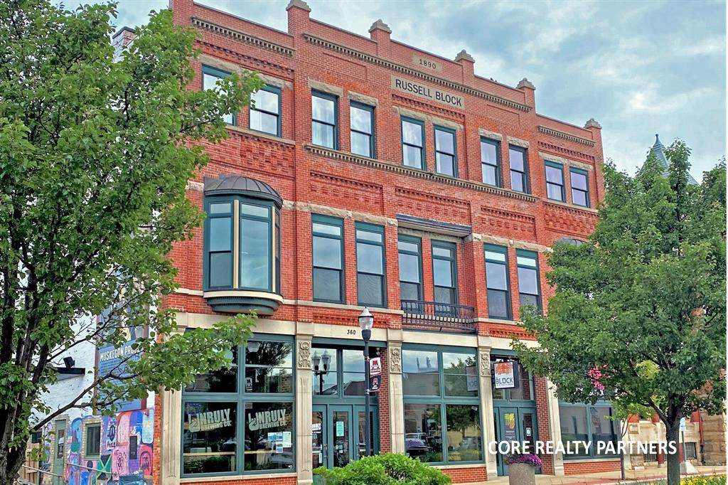 360 Western Avenue - Photo 1