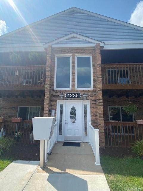 1235 Harbour Dr Apt 21 - Photo 1