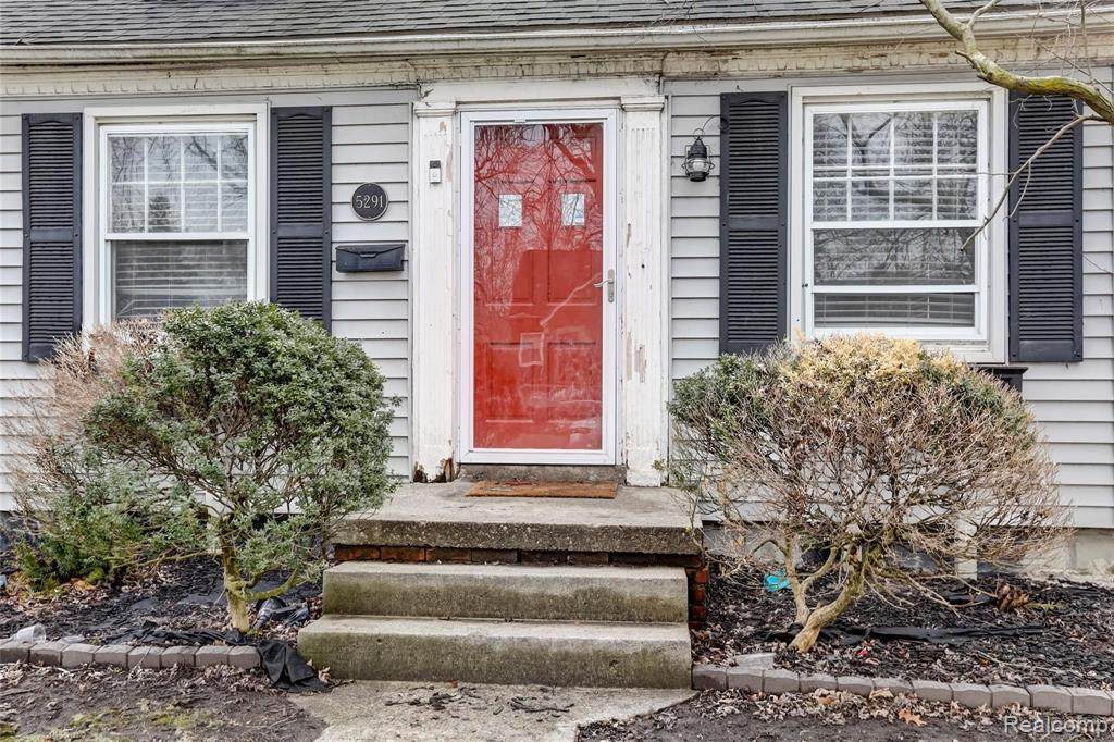5291 Marseilles Street - Photo 1